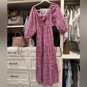XiRENA Vibrant Patterned Long Sleeve Dress